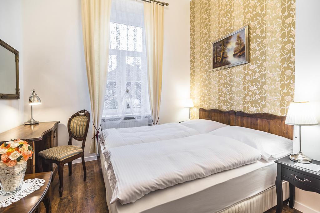 Centercity Apartments Presov Ngoại thất bức ảnh