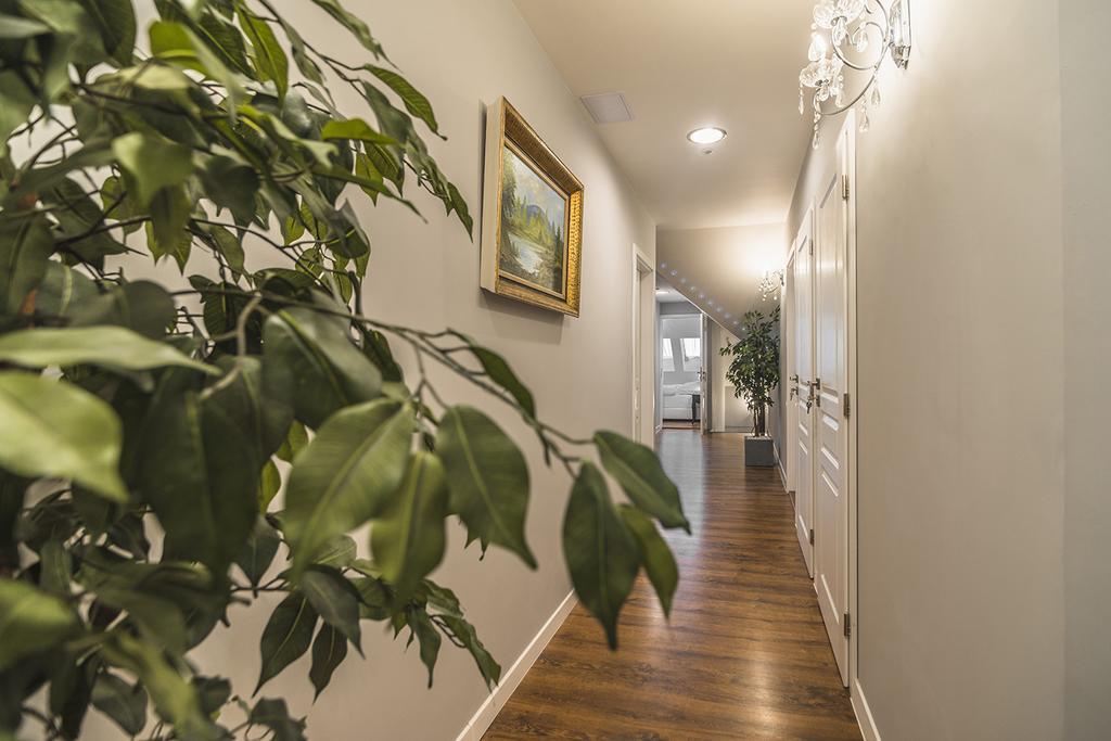 Centercity Apartments Presov Ngoại thất bức ảnh