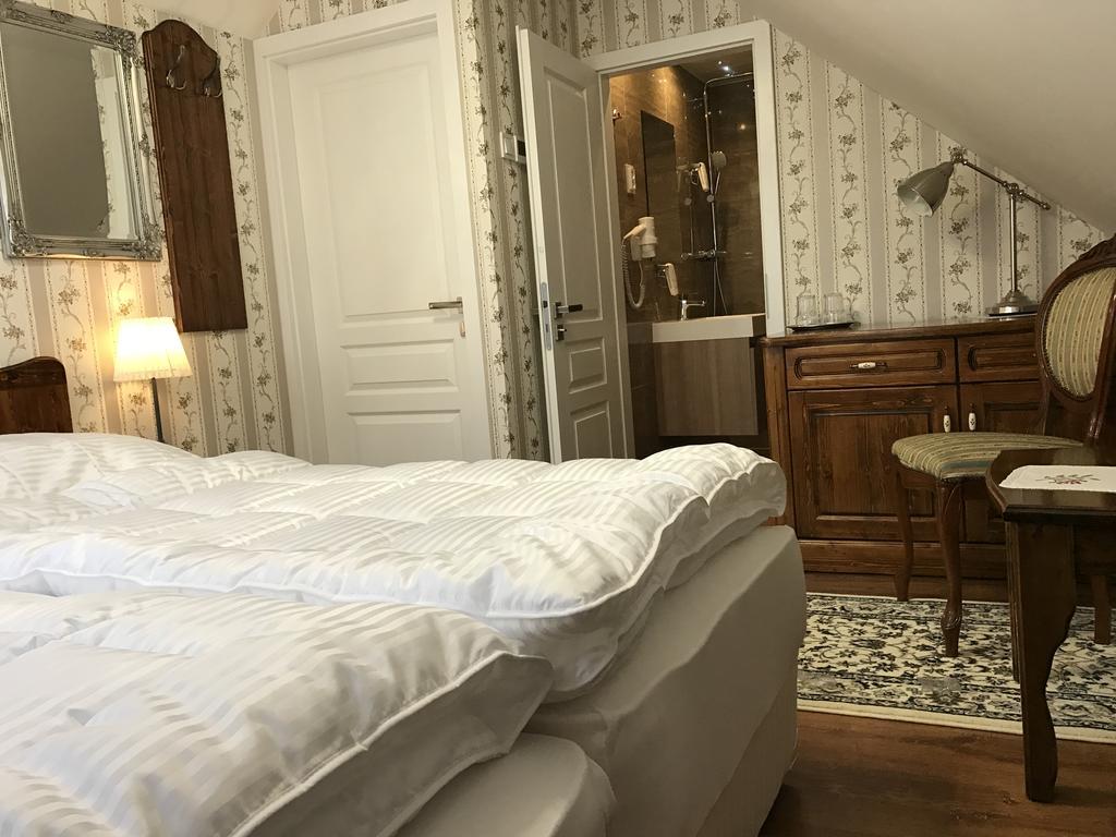 Centercity Apartments Presov Ngoại thất bức ảnh